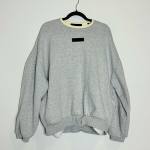 Fear of God Essentials crew neck sweatshirt
